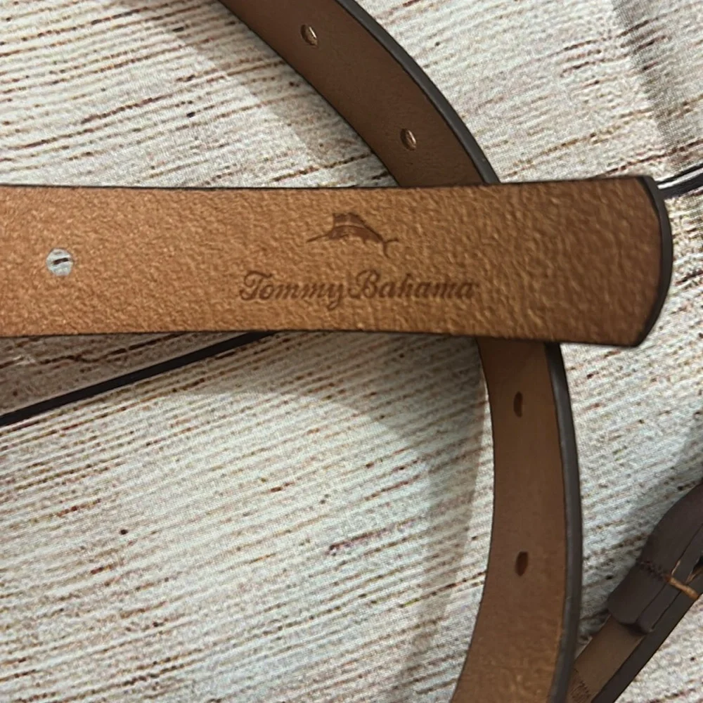 Women's Slim Leather Belt in Brown with Polished Silver Buckle - Picture 2 of 4